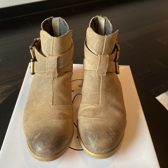 Steve Madden Cinch Bootie - Picture 5 of 11